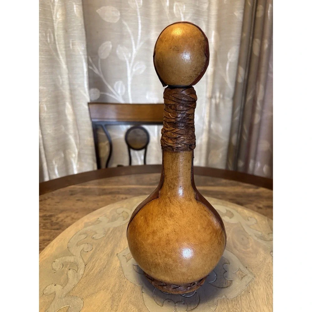 RARE‎ Size Sherry  Aperitif LEATHER BOTTLE Decanter Rampant LION BARWARE